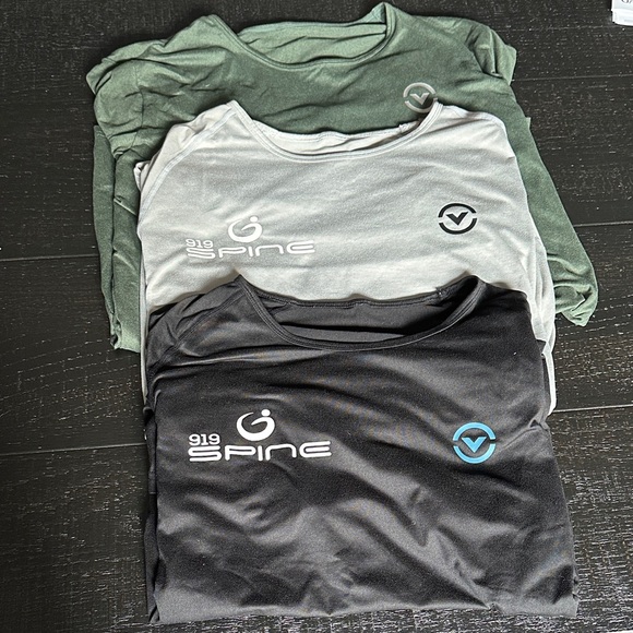 Virus Intl Scoop Short Sleeve - Black, Gray, Green Shirts - Picture 1 of 5